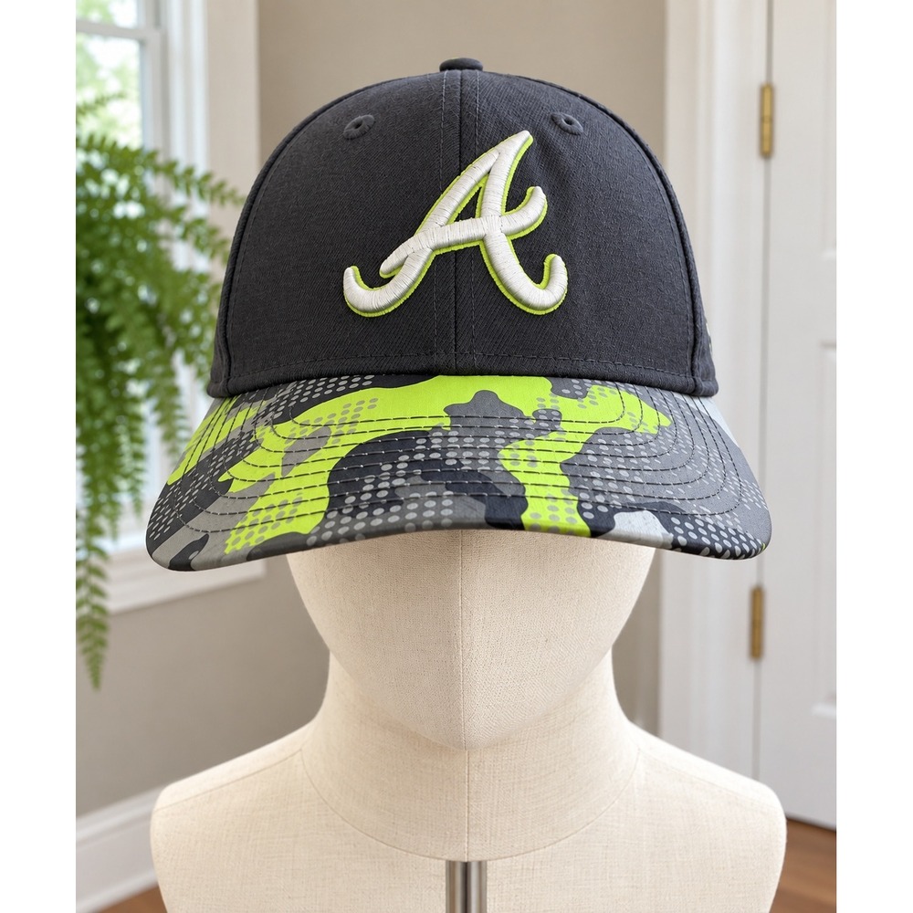 Atlanta Braves New Era 9FORTY Youth Hat Gray Neon Green Camo Adjustable MLB Cap